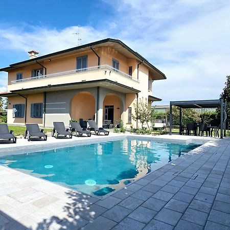Villa 3 Cassano dʼAdda Buitenkant foto
