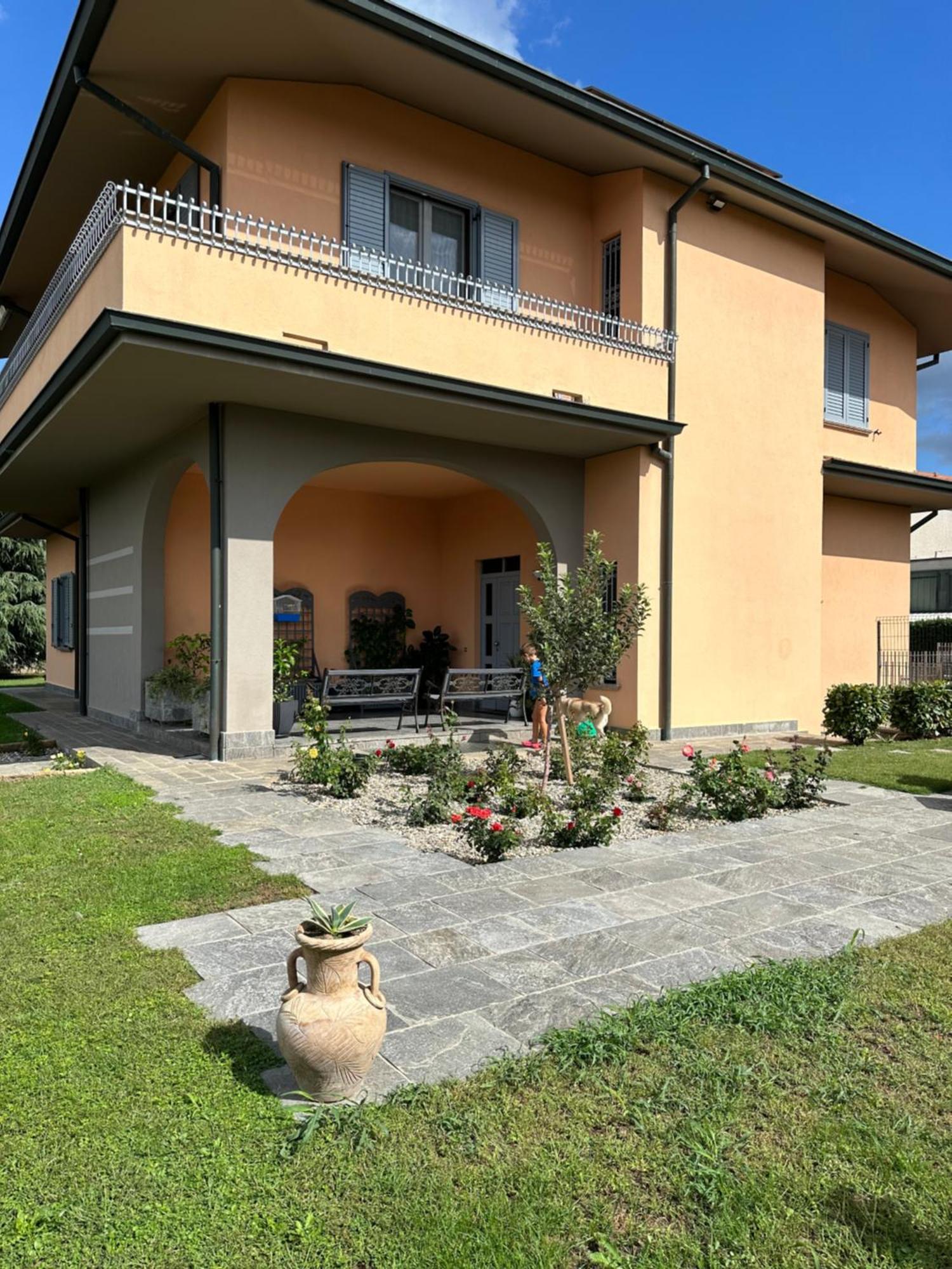 Villa 3 Cassano dʼAdda Buitenkant foto